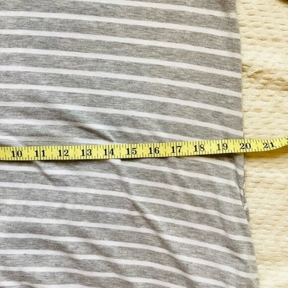 Gray & White Striped Cold Shoulder Casual Midi Dress By Simply Southern Size M - Picture 7 of 9